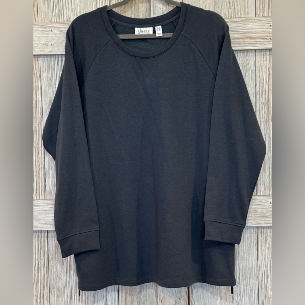 D & Co Active Crewneck Sweatshirt sz 1X Dark Gray w/hint of Blue